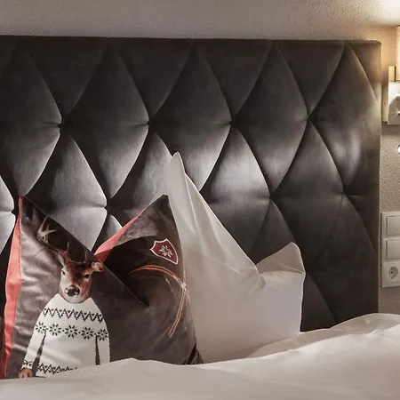 Arno Aparthotel 3*