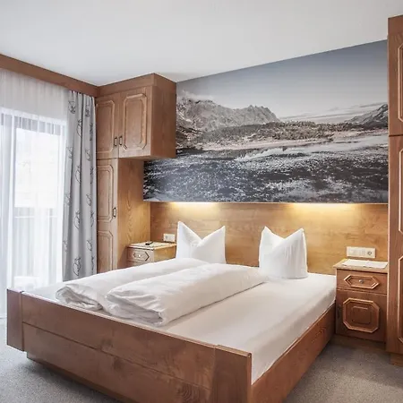 Apart Hotel Arno 3*